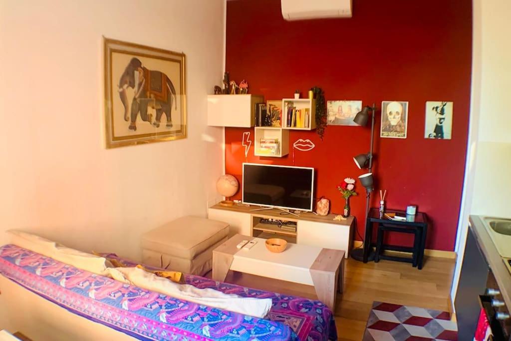 Ampola “flamingo” Apartment